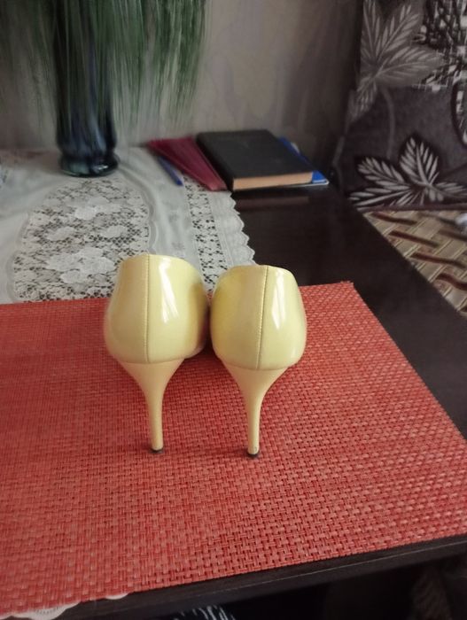 Туфли 38 размер,цена 1000