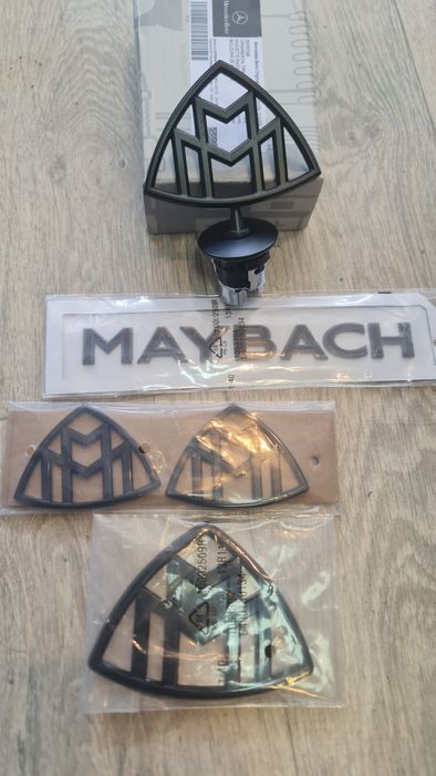 Черна емблема за Майбах Maybach