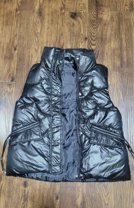 Продаю теплую жилетку