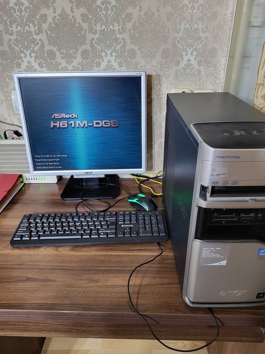 Компьютер Aser в комплекте