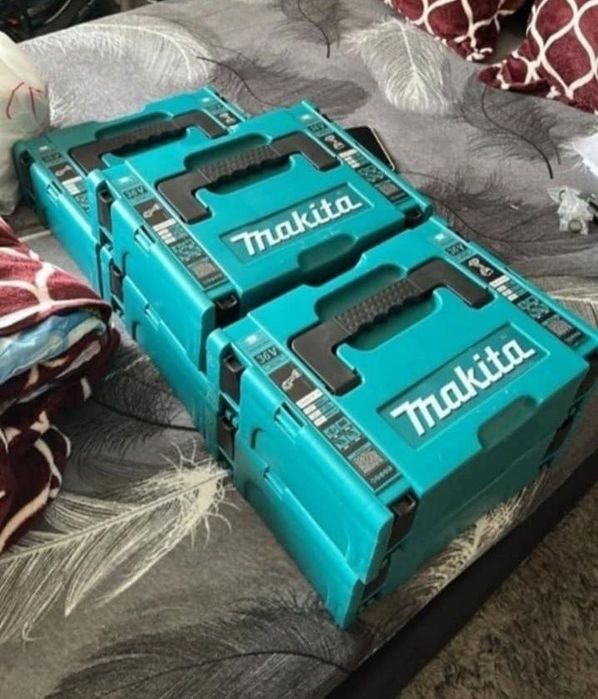 Vand valize makita tips 1 noua noută pret 35 lei bucata