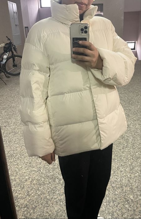 Продам куртку юникло