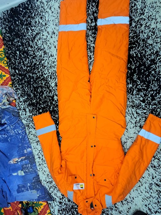 Продам зимний комбинезон мужской