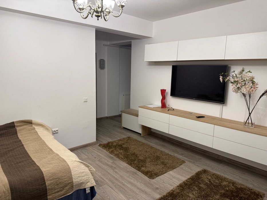 Inchiriez garsoniera Rm Valcea Dem Radulescu