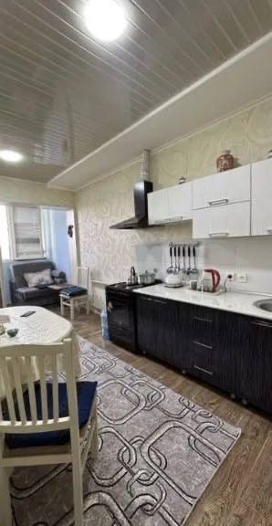 Нукусская Продаётса 1/8/16 срочна 1-нотариальная 42кв.м