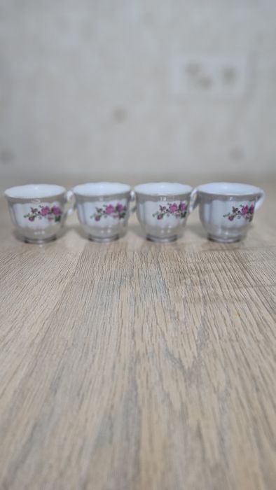 Чашки кофейные. Разные.