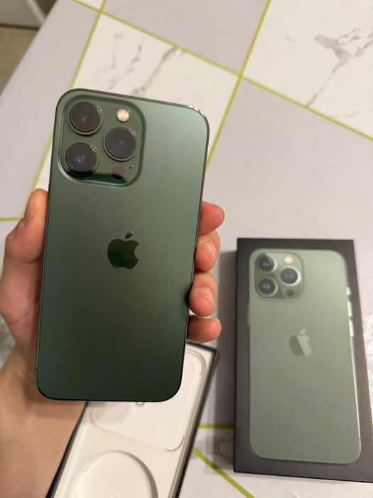 Продам Iphone 13 PRO Alpine Green
