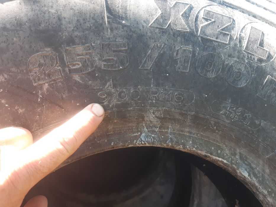 Cauciucuri 900/16