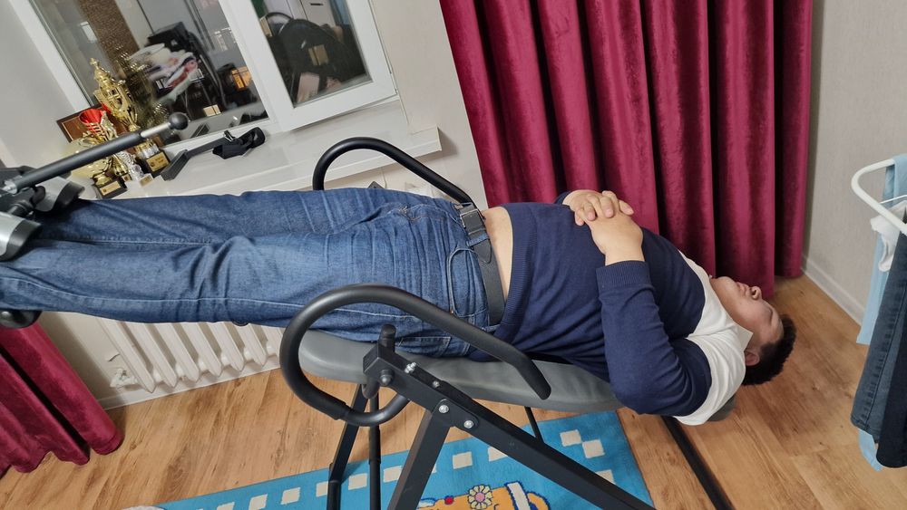 Продаю инверсионный стол Genau