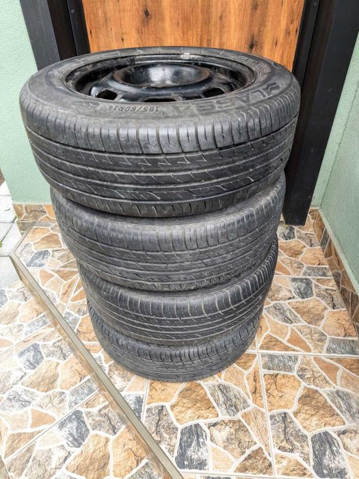 Гуми Lassa 185/60R14+железни джанти