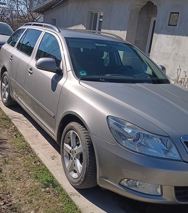 Skoda octavia 2012-1.2 benzina