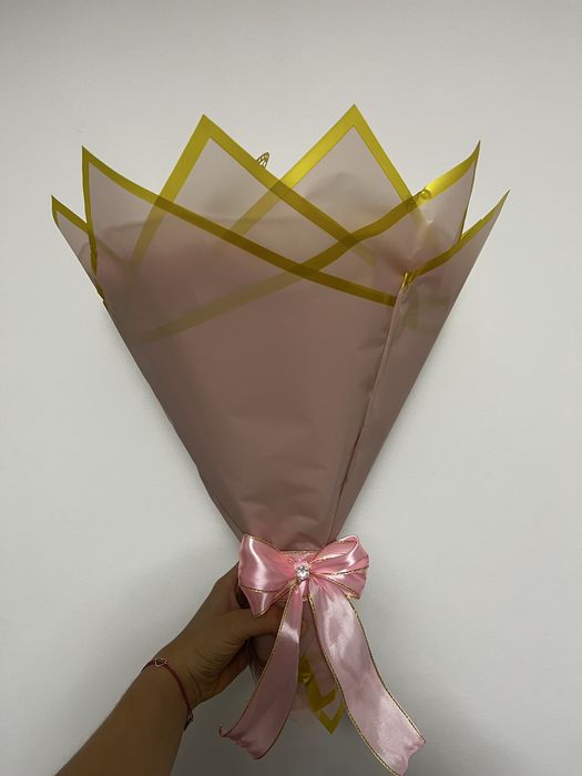 Trandafiri eterni din satin