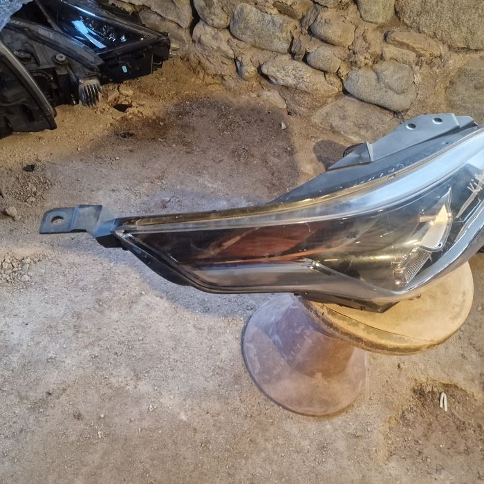 Kia Ceed 2021 десен фар