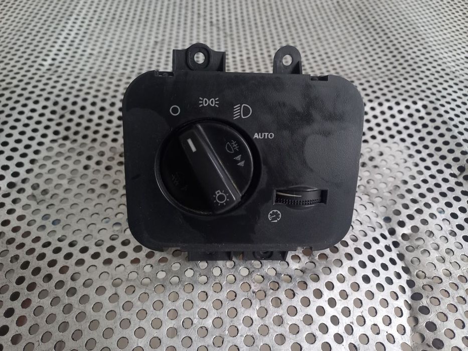 Bloc Lumini Land Rover Range Rover Sport L320 An 2005-2006-2007-2008-2009-2010-2011-2012 Volan Stanga Dezmembrez Range Rover Sport L320 2.7 Tdv6 Motor
