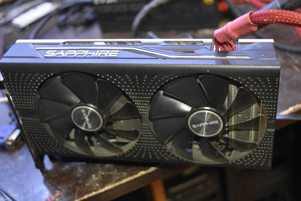 Видео карта SAPPHIRE Pulse Radeon RX 580 8GB - перфектна
