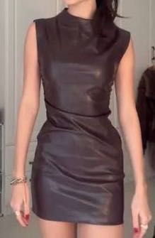 Платье Bershka стильное