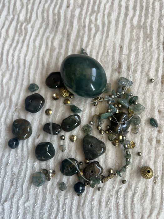 Гердан на парчета от ахат