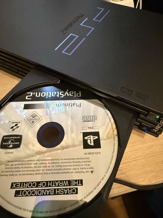 Sony PlayStation 2 Fat + игра Crash Bandicoot