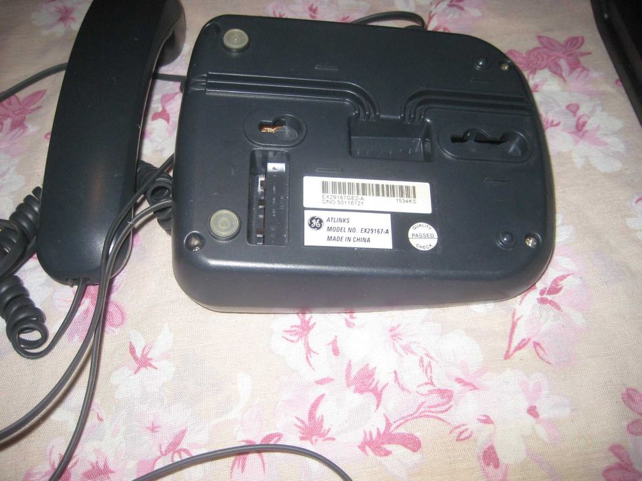 Стационарен телефон - 2 бр.