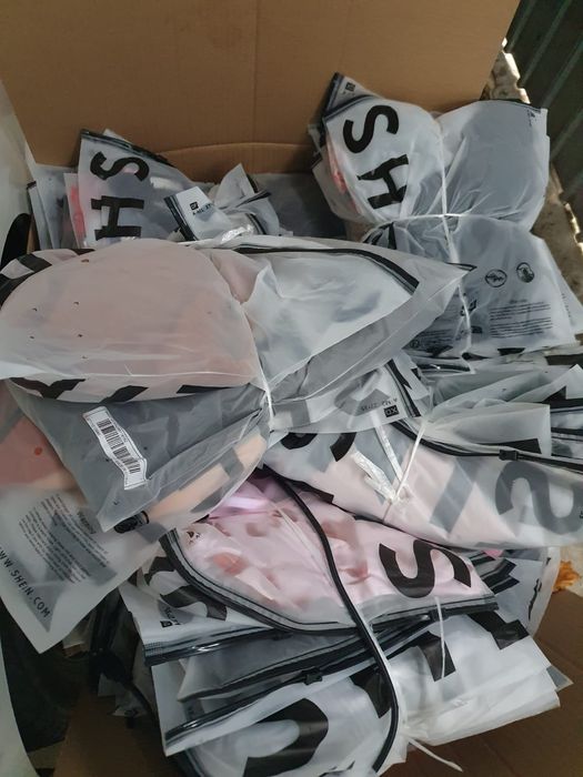 Lot 300 Haine Vară SHEIN NOI/Sigilate Pentru Femei