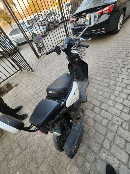 Miniclove skuteri 150 kubali benzinli