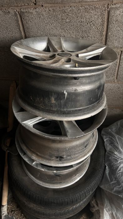 Продам диски 3 шт R-15