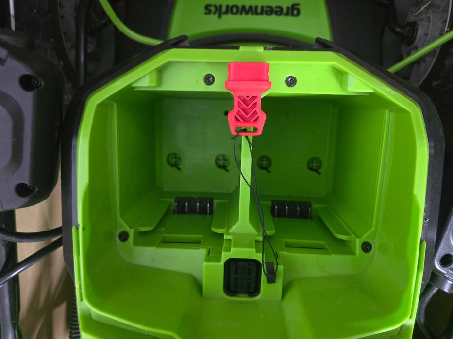 Masina de tuns iarba cu acumulator, GreenWorks