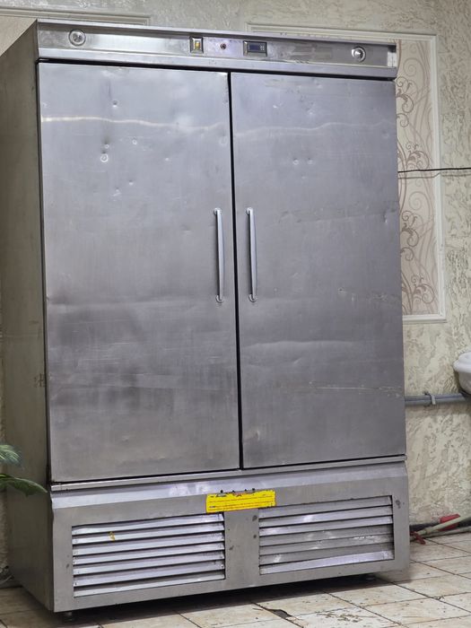 Продам рабочий холодилник