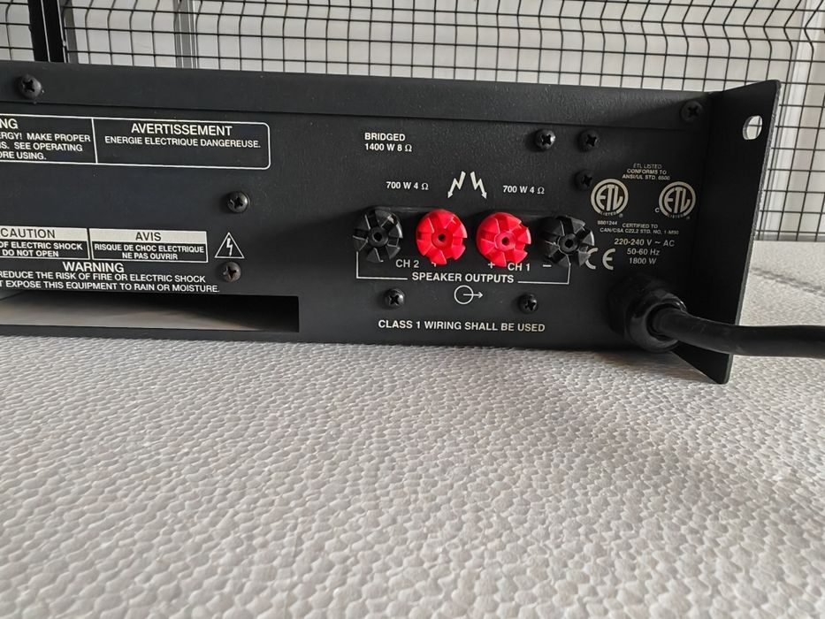 Amplificator Bose 1800 seria VI