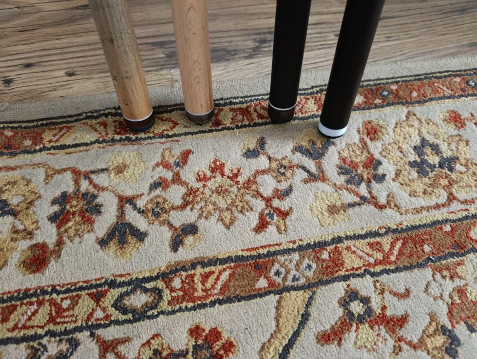 Бильярдные аксессуары.