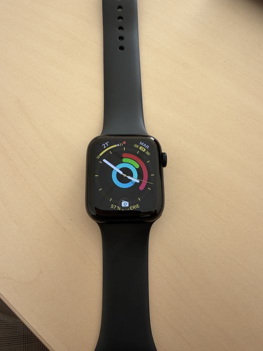 Apple Watch SE 44 mm