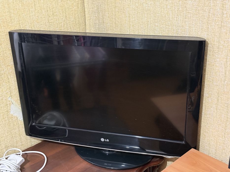 Телевизоры LG 2 штуки