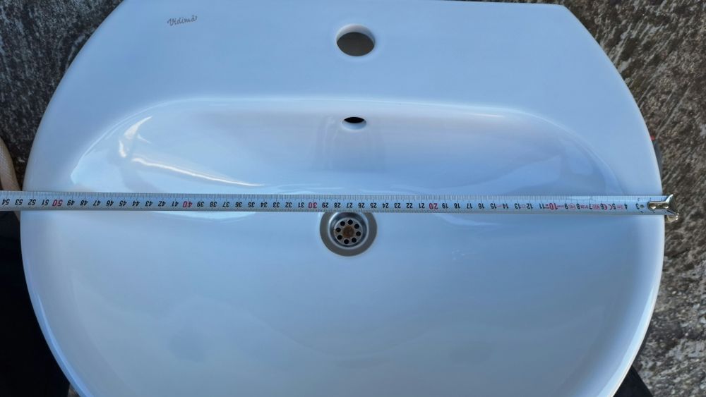 Порцеланова мивка с полуботуш