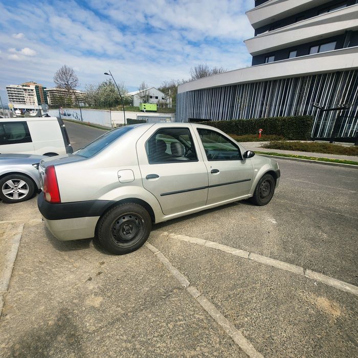 Dacia Logan 2005