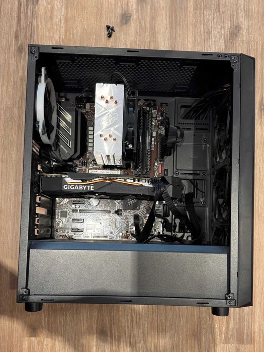 PC GAMING I7-9700K GTX1660TI 16GB 3200Mhz (RAM nou, SSD nou)