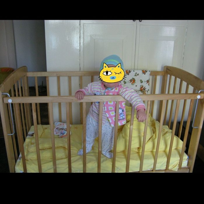 Продам манеж до трёх лет + вещи в подарок