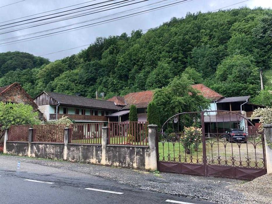 Vand pensiune turistica sat Tomesti,Timis direct de la proprietar