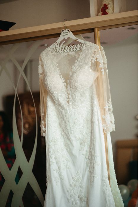 Rochie de mireasă cu trenă detașabilă