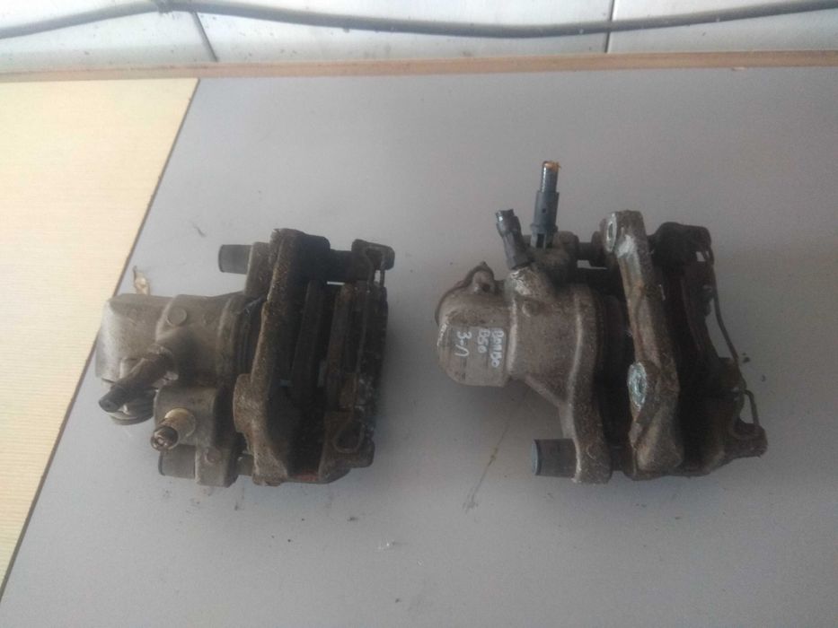 задни апарати  за волво в50 2006 год 1.8 бензин