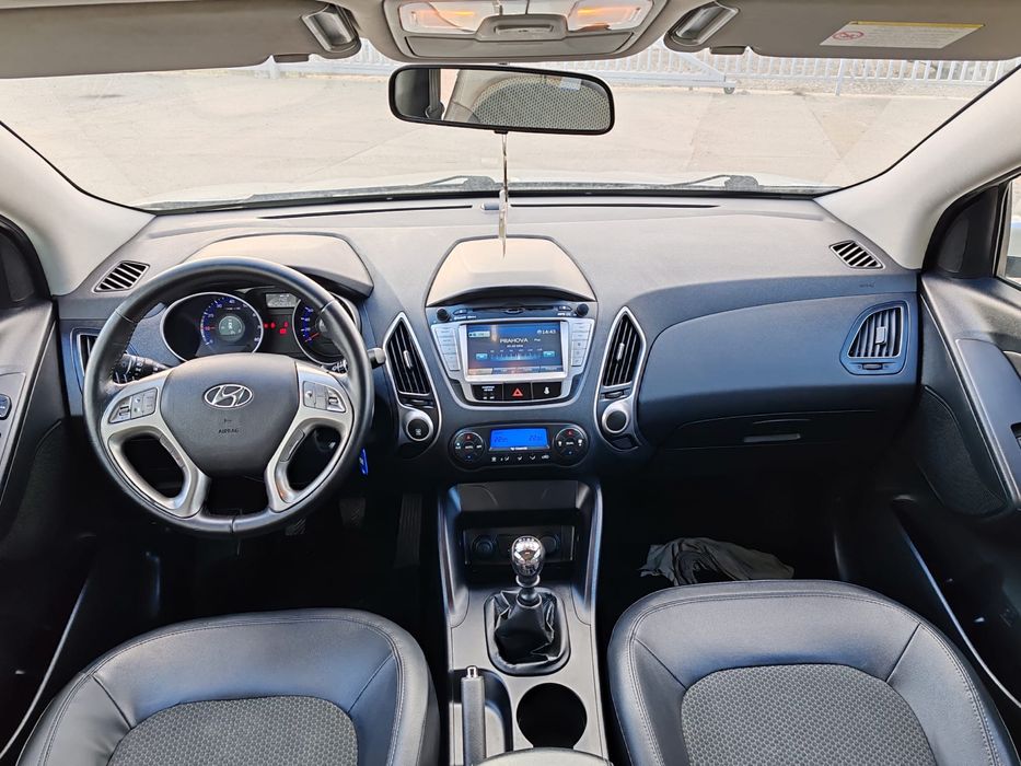 Hyundai Ix35, 1.6 benzina, navi, piele