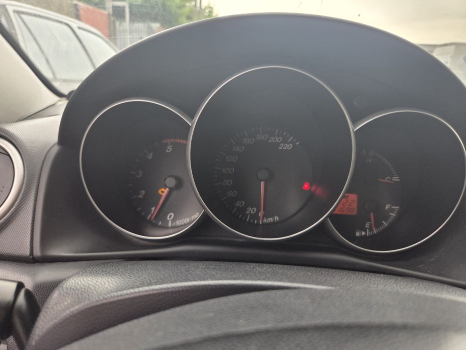 MAZDA 3 2006 — imagine 2