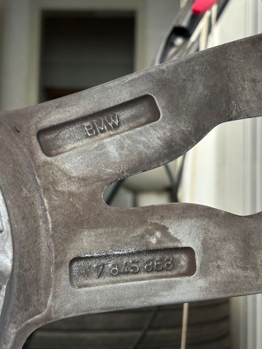 4 броя джанти размер 20 и 4 броя нископрофилни летни гуми DUNLOP