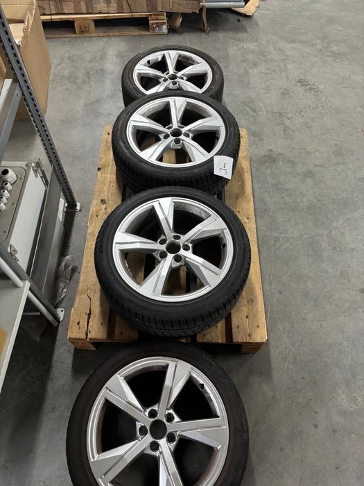 Set jante originale 5x100 anvelope iarna 215 45 R17 Hankook