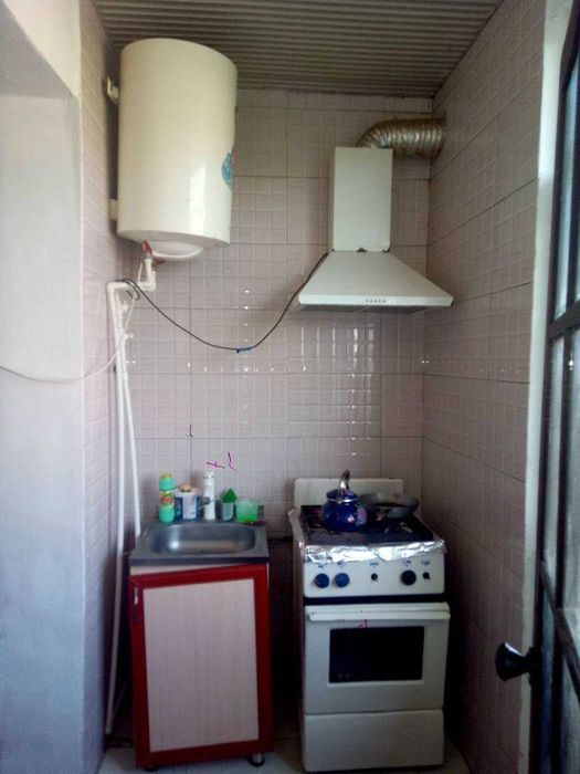 2 xonali kvartira  sotiladi