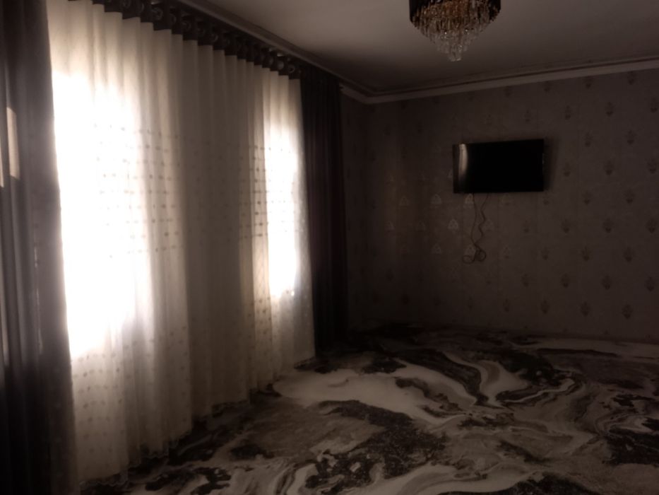 Uchastka hovli Ijaraga beriladi 4xona xamma sharoitlari bor navastroyk