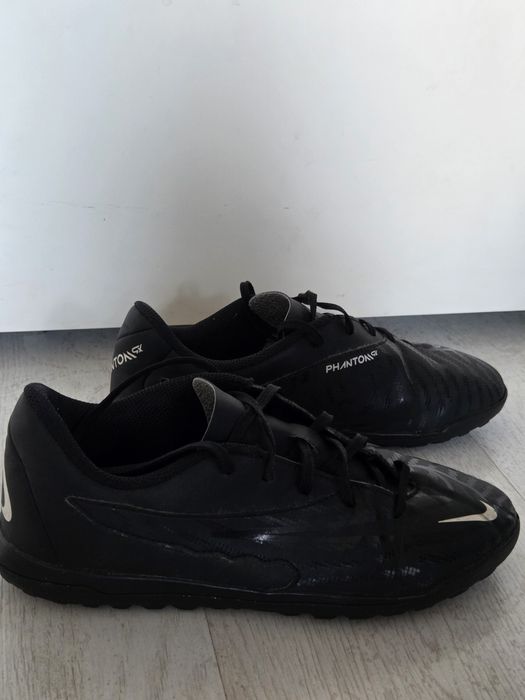 Футболни стоножки   Nike Phantom GX Club TF Junior 38.5