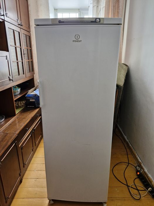 Срочно продам морозильные камеру