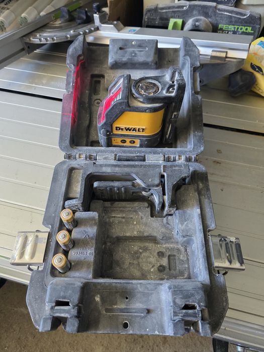 Лазерен нивелир DeWalt