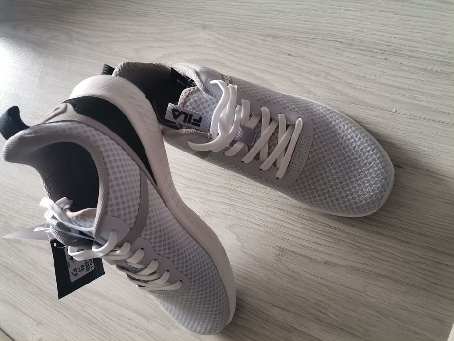 Нови дамски маратонки Fila