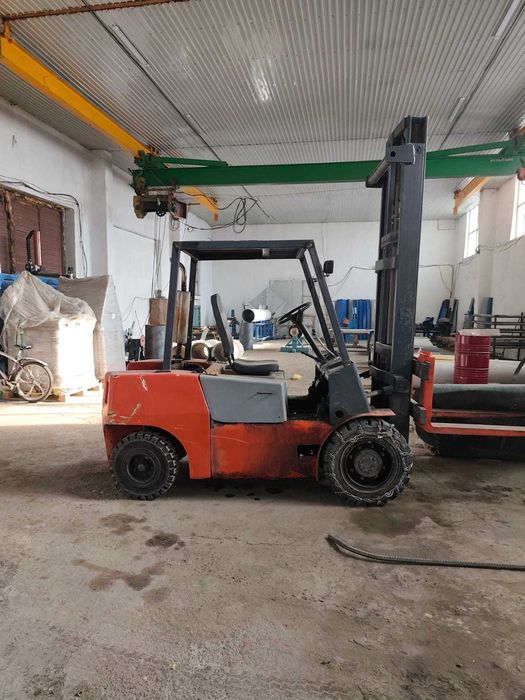 Продам кару вилочный погрузчик